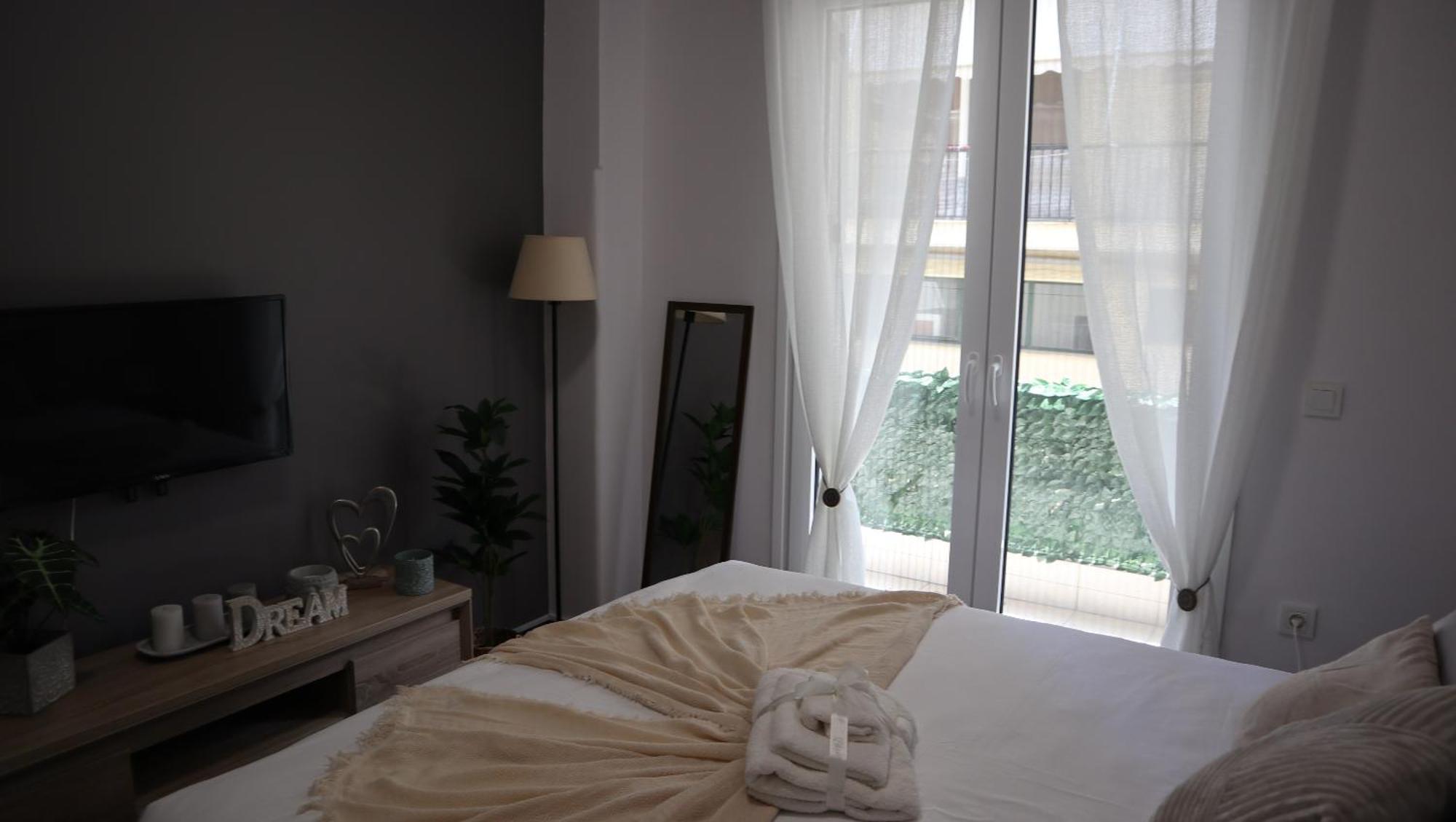 Beautiful Sweet Brown In The Center Loutraki (Corinthia)
